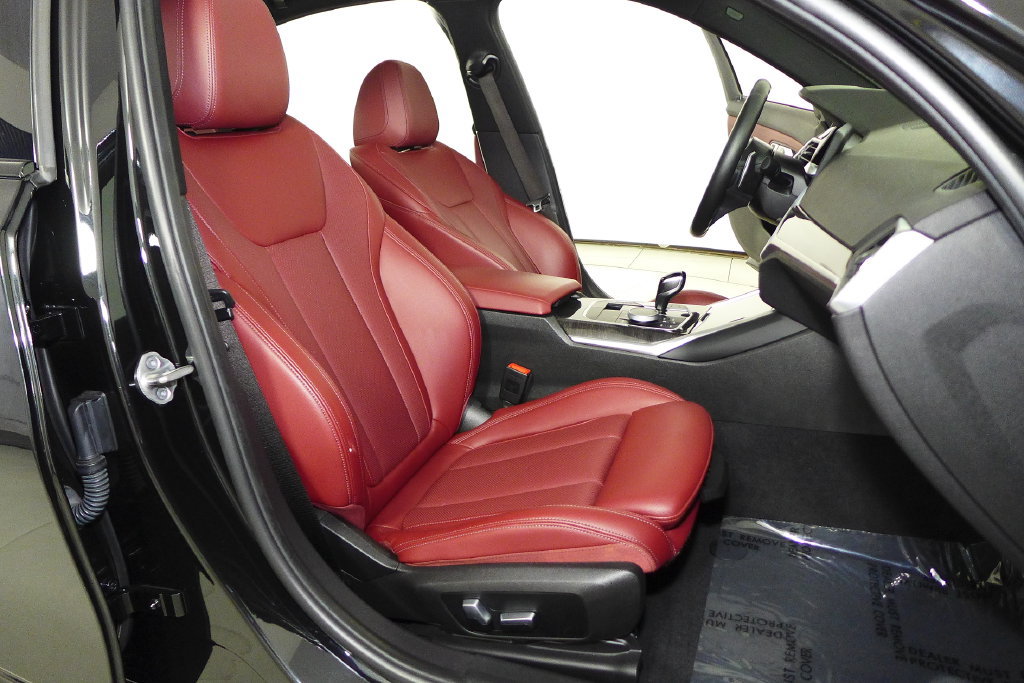 Used 2022 BMW M340i RWD image 19