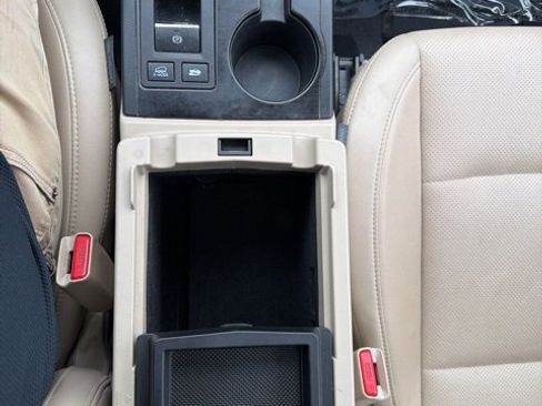 Used 2016 Subaru Outback 2.5i Limited image 14