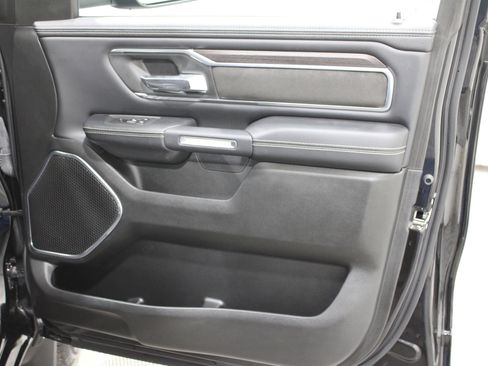 Used 2025 RAM 1500 Laramie image 34