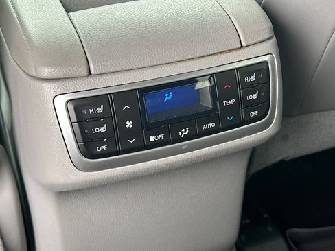 Used 2016 Toyota Highlander Limited Platinum AWD/4WD image 14