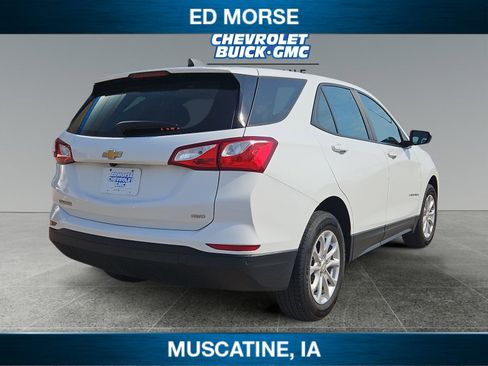 Used 2021 Chevrolet Equinox LS AWD/4WD image 5