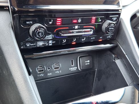 Used 2024 Jeep Grand Cherokee Limited 4xe AWD/4WD image 23
