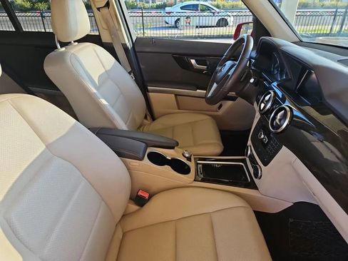 Used 2015 Mercedes-Benz GLK 350 2WD w/ Premium 1 Package image 12