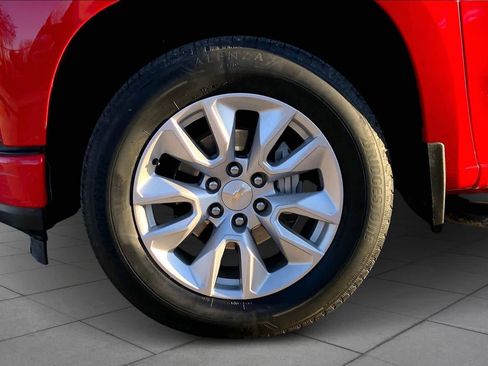 Used 2022 Chevrolet Silverado 1500 Custom image 10