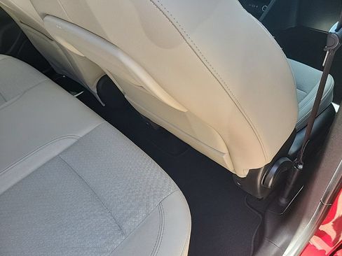 Used 2021 Buick Encore GX Select w/ Sport Touring Package FWD image 37