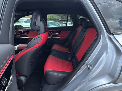 Used 2024 Mercedes-Benz GLC 43 AMG 4MATIC image 15