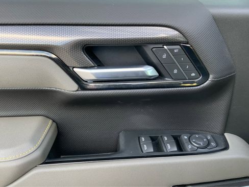 Certified 2025 Chevrolet Silverado 1500 ZR2 image 56