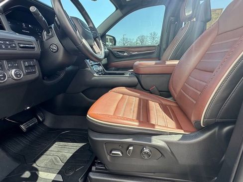 Used 2023 GMC Yukon XL Denali Ultimate image 21