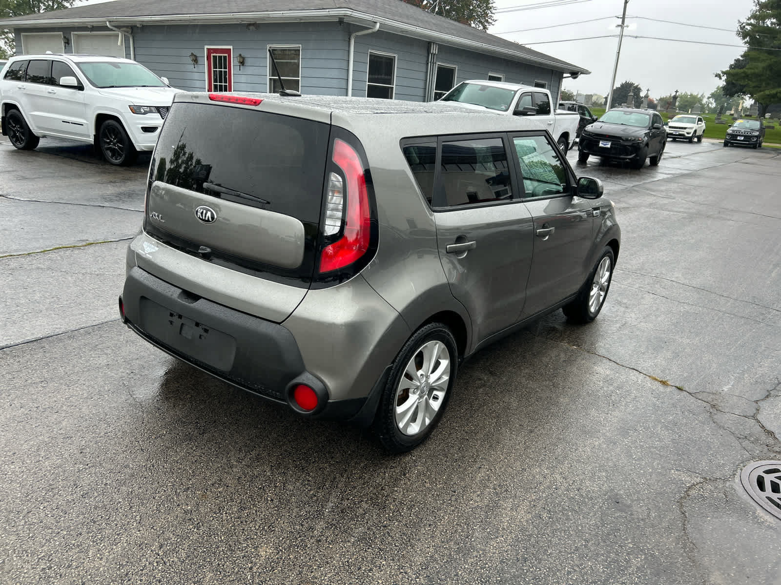 Used 2015 Kia Soul + FWD image 7