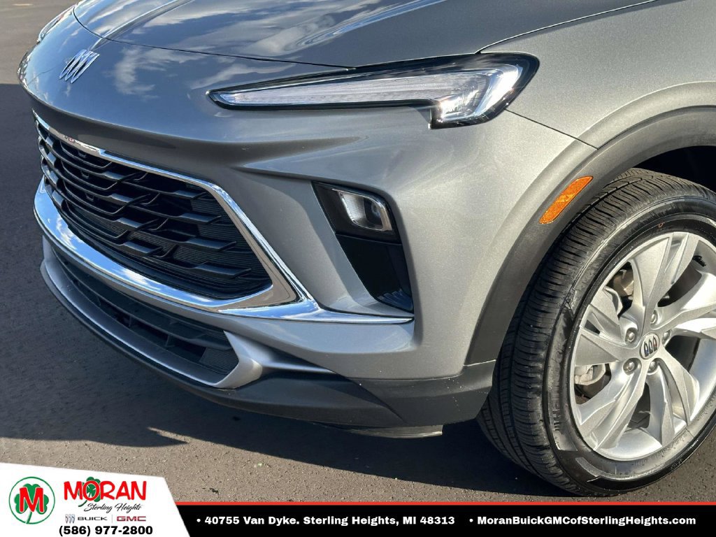 Certified 2026 Buick Encore GX Preferred w/ Comfort Package FWD image 7
