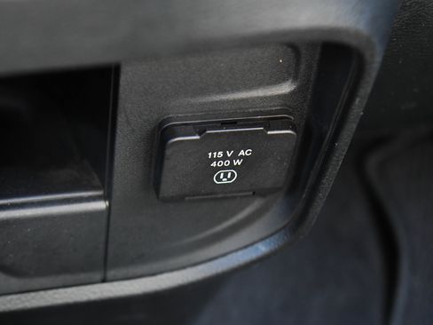 Used 2024 RAM 2500 Laramie w/ Safety Group AWD/4WD image 35
