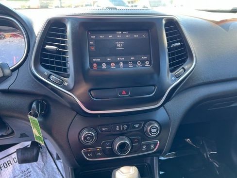 Certified 2020 Jeep Cherokee Latitude image 14