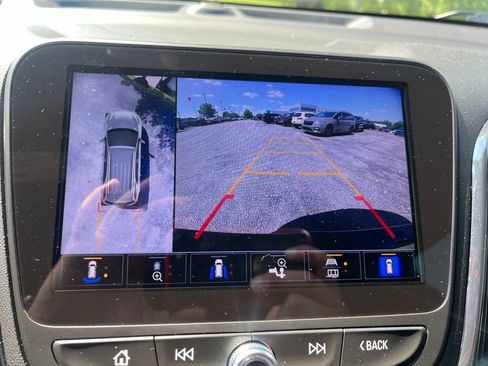 Used 2023 Chevrolet Equinox RS AWD/4WD image 9