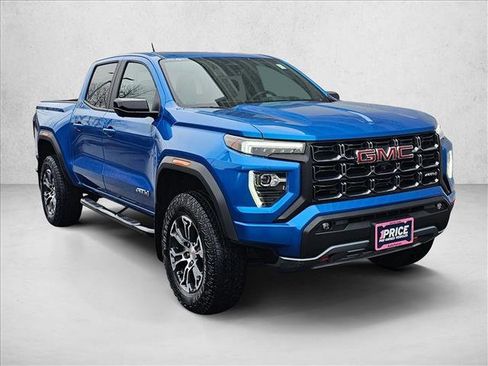 Used 2024 GMC Canyon AT4 w/ AT4 Premium Package image 7