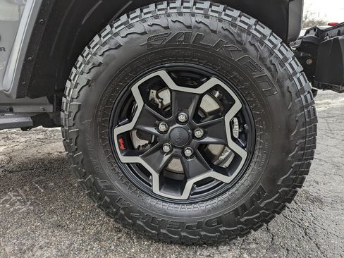 Used 2020 Jeep Gladiator Rubicon w/ Dual Top Group image 46