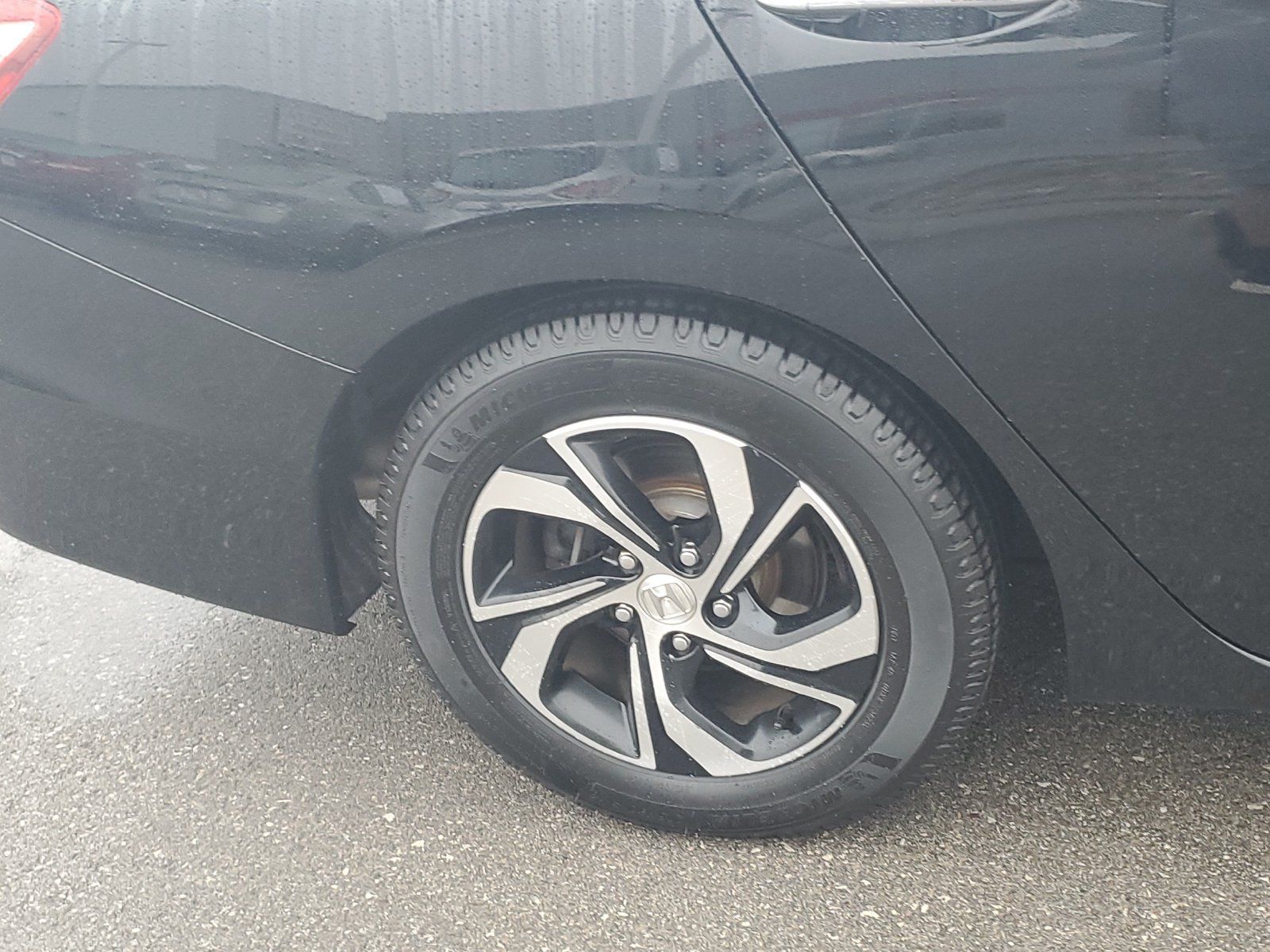 Used 2017 Honda Accord LX image 5