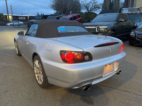 Used 2005 Honda S2000 image 2