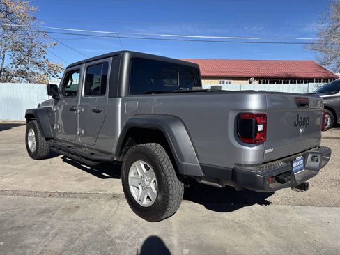 Used 2020 Jeep Gladiator Sport w/ Quick Order Package 24S image 21