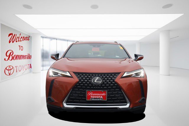 Used 2019 Lexus UX 200 FWD image 4