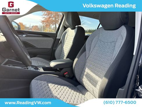 New 2025 Volkswagen Tiguan S image 10