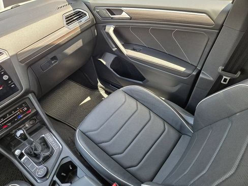 Used 2024 Volkswagen Tiguan SEL R-Line AWD/4WD image 14