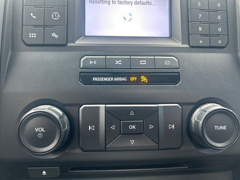 Used 2018 Ford F150 XL w/ Equipment Group 101A Mid AWD/4WD image 17