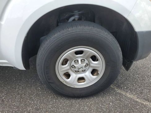 Used 2016 Nissan Frontier S image 5