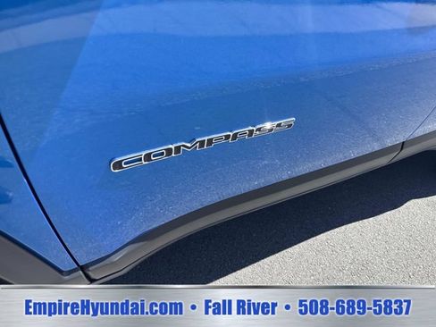Used 2022 Jeep Compass Limited AWD/4WD image 13