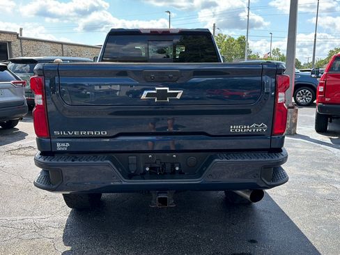 Used 2022 Chevrolet Silverado 2500 High Country w/ Safety Package II AWD/4WD image 6
