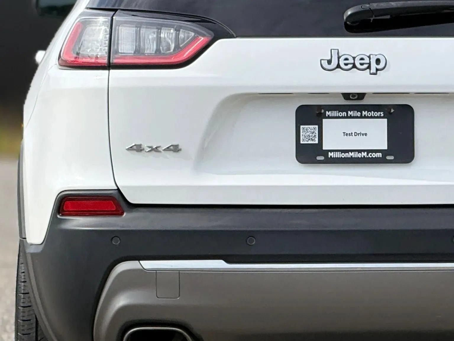 Used 2019 Jeep Cherokee Limited AWD/4WD image 13