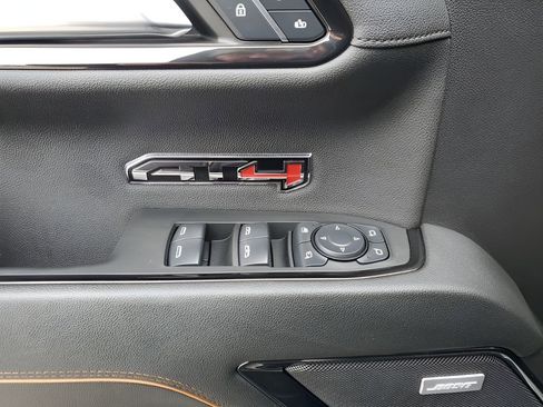 Used 2024 GMC Sierra 1500 AT4 w/ Technology Package image 27