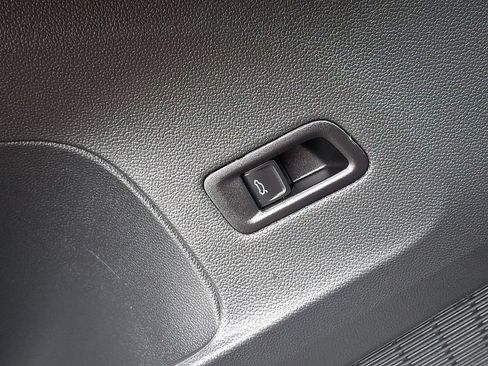Used 2024 Volkswagen Atlas SE FWD image 26