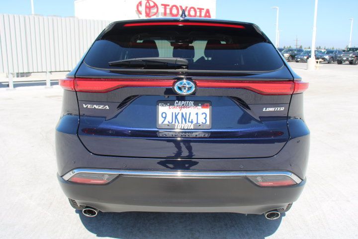 Certified 2023 Toyota Venza Limited AWD/4WD image 4