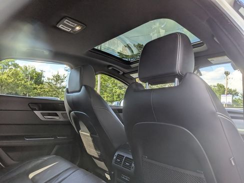 Used 2016 Jaguar XF R-Sport AWD/4WD image 46