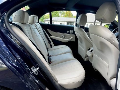 Used 2020 Mercedes-Benz E 350 4MATIC Sedan image 23