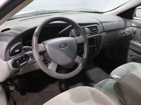 Used 2005 Ford Taurus SE image 14