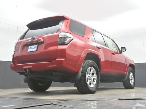 Used 2018 Toyota 4Runner SR5 AWD/4WD image 47