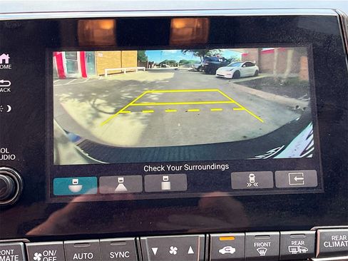 Used 2023 Honda Odyssey Touring image 14