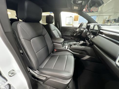 New 2026 GMC Canyon Elevation w/ Convenience Package image 29