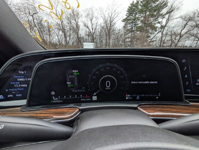 Certified 2021 Cadillac Escalade ESV Premium Luxury AWD/4WD image 18