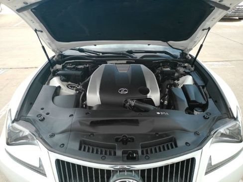 Used 2015 Lexus RC 350 w/ Luxury Package image 47