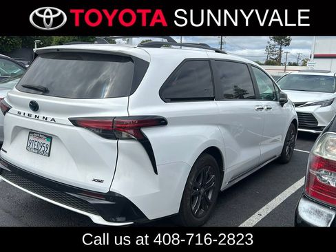 Used 2025 Toyota Sienna XSE w/ XSE Premium Package AWD/4WD image 2