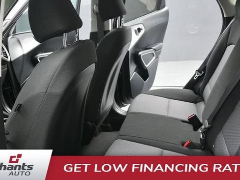 Used 2023 Kia Soul LX w/ LX Technology Package FWD image 11