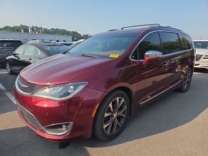 Used 2017 Chrysler Pacifica Limited w/ UConnect Theater Package