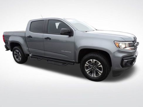 Used 2021 Chevrolet Colorado Z71 w/ Safety Package image 12