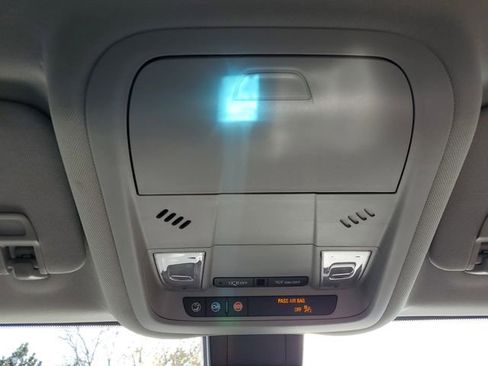 Certified 2023 Chevrolet Equinox LT image 36