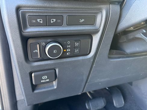 Used 2022 Ford F150 XLT w/ Equipment Group 302A High image 15