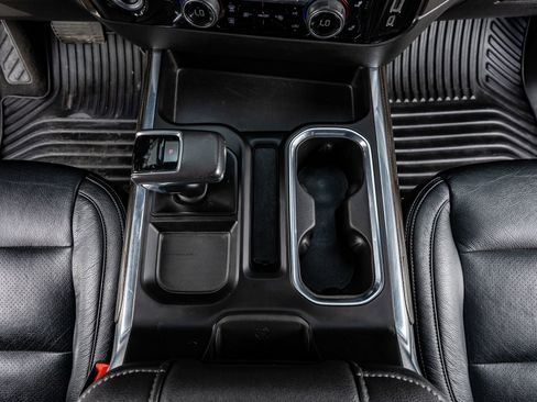 Used 2022 Chevrolet Silverado 1500 RST image 24