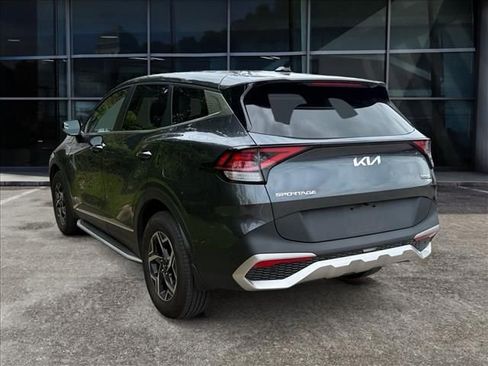 Used 2023 Kia Sportage LX AWD/4WD image 3