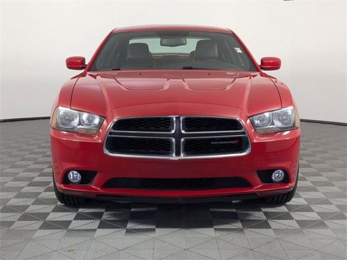 Used 2012 Dodge Charger SXT Plus image 3